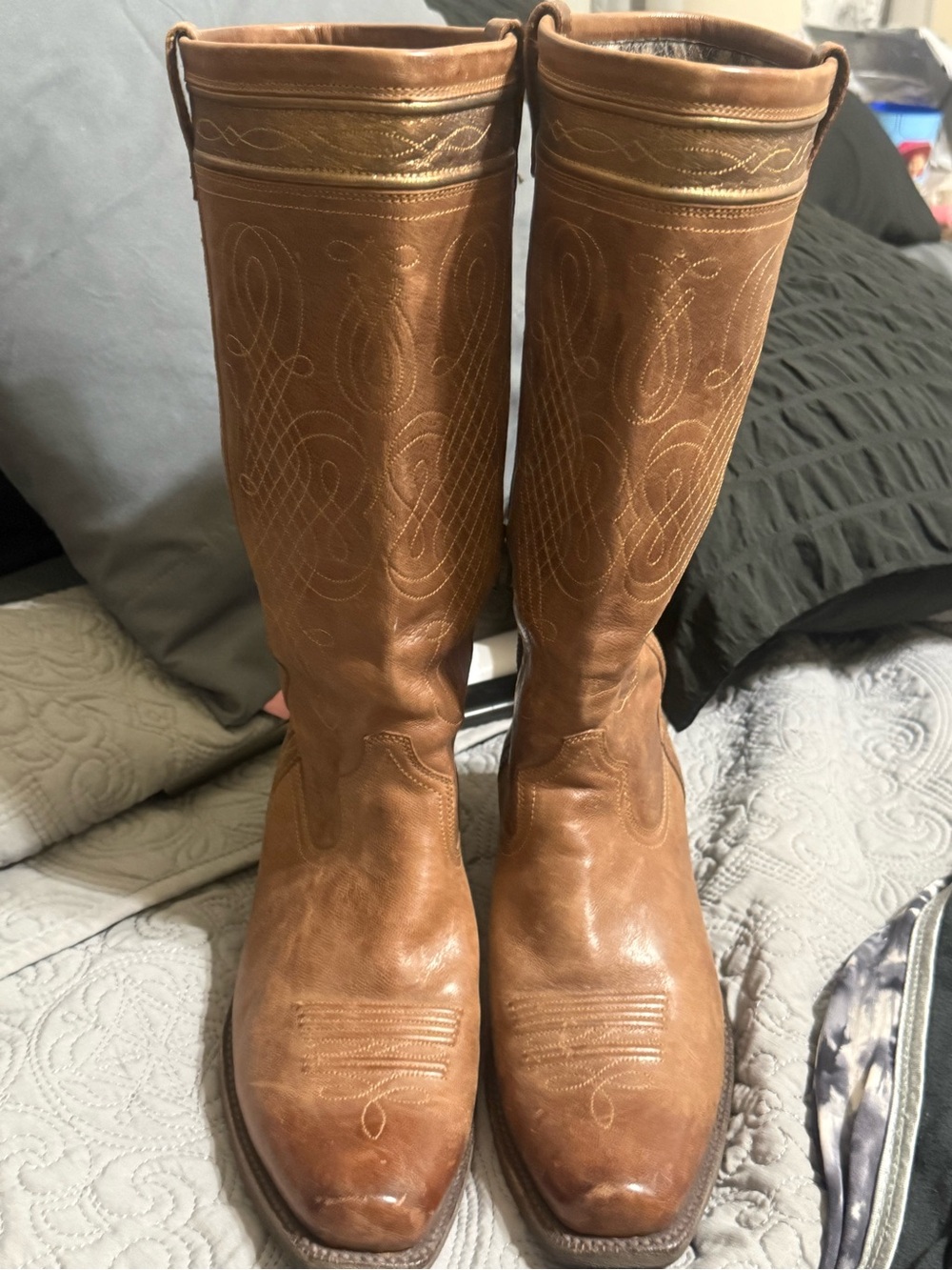 Ariat Tan/Brown Embroidered Leather Western Boots